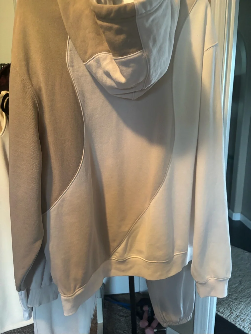 ALO Yoga soft colorblock